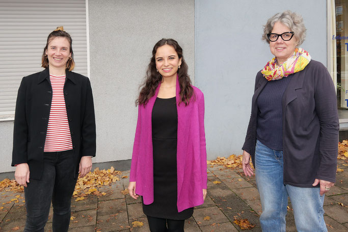 Kathrin Brommer (FreiwilligenAgentur Fokus – Caritas), Karin Kudla (Wirtschaftsförderung 4.0) und Heike Bürger (Ansprechpartnerin für Ehrenamt) organisieren das neue Angebot in Witten. Foto: Jörg Fruck